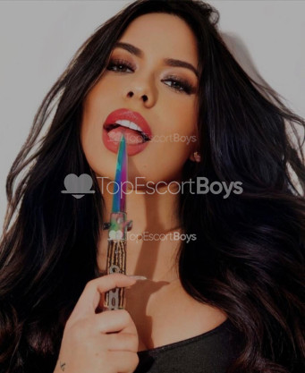 Photo escort girl Lua Montenegro: the best escort service