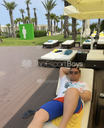 Photo escort girl Winday: the best escort service