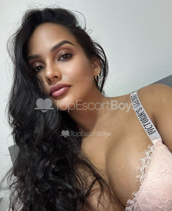 Photo escort girl Raika Alencar: the best escort service