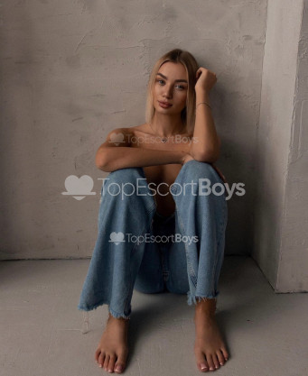 Photo escort girl Lara : the best escort service