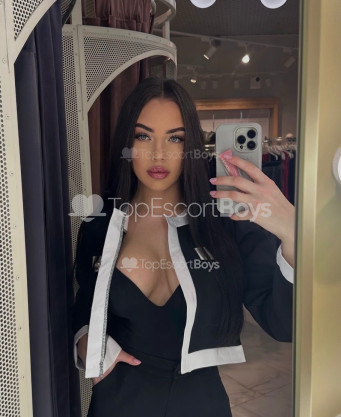 Photo escort girl Elina_Young: the best escort service