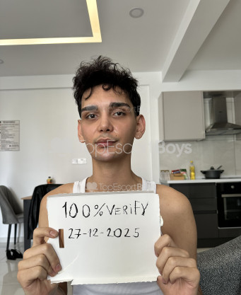 Photo escort girl Denis: the best escort service