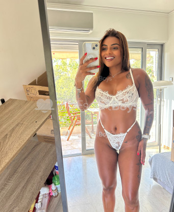 Photo escort girl Melina : the best escort service