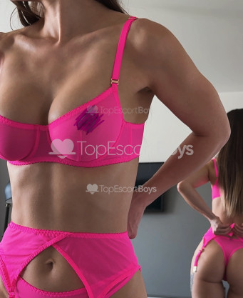 Photo escort girl Sandra: the best escort service
