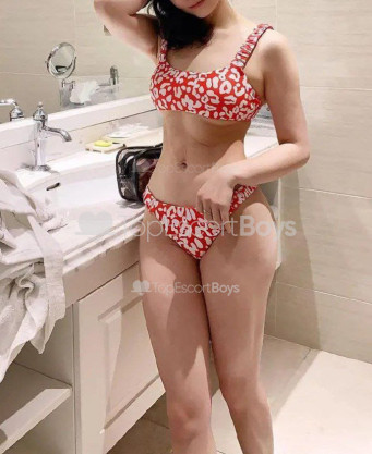 Photo escort girl Budva Sofia: the best escort service