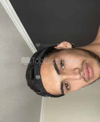 Photo escort girl Latinyoung: the best escort service