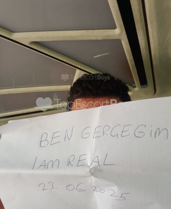 Photo escort girl Magneto: the best escort service