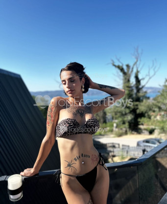 Photo escort girl Ruya: the best escort service