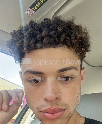 Photo escort girl Leo: the best escort service