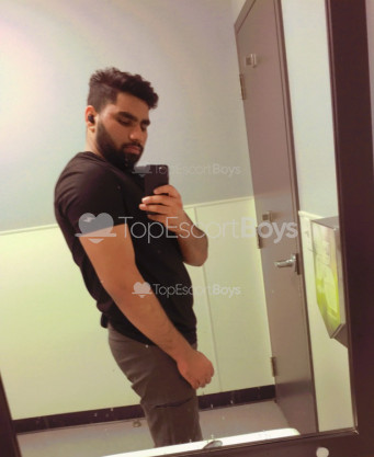 Photo escort girl Aarav: the best escort service