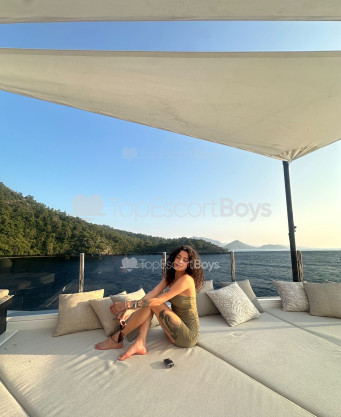 Photo escort girl Roza: the best escort service