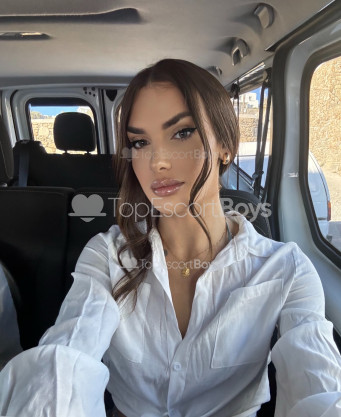 Photo escort girl Clara: the best escort service