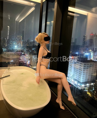 Photo escort girl Alisa sweet: the best escort service