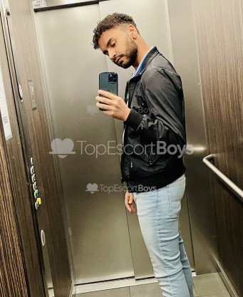 Photo escort girl BigDickArabXXL: the best escort service