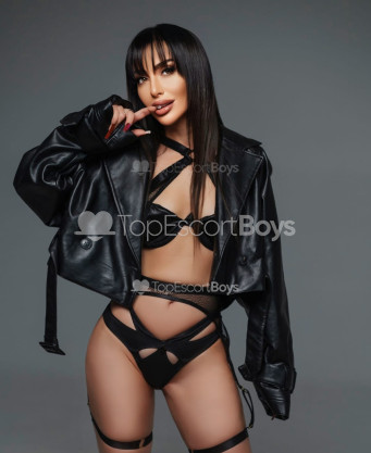 Photo escort girl Sofya Lux: the best escort service
