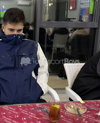 Photo escort girl Tunarr: the best escort service