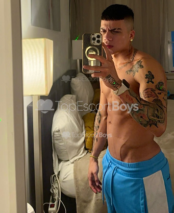 Photo escort girl Brandon Steven: the best escort service