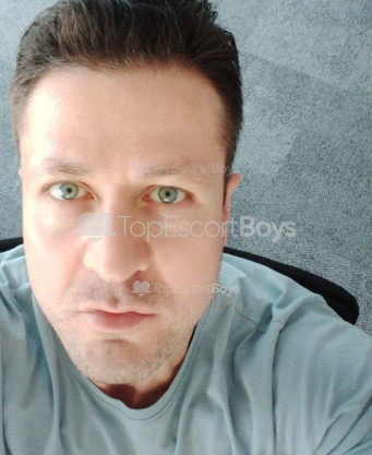 Photo escort girl AnalGiverBi: the best escort service
