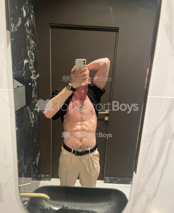 Photo escort girl EliteVibes : the best escort service