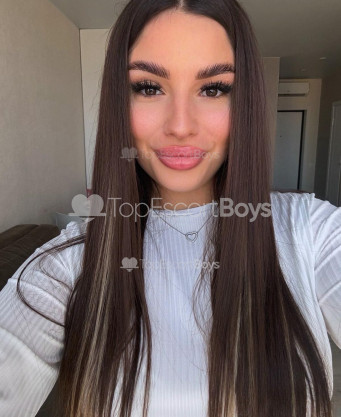 Photo escort girl LOLA: the best escort service