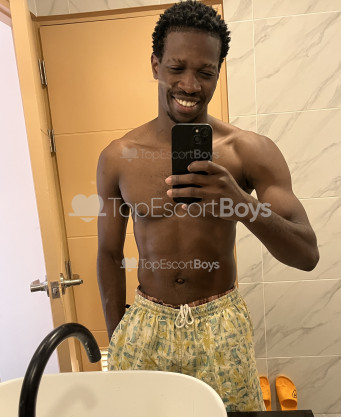 Photo escort girl Hakim: the best escort service