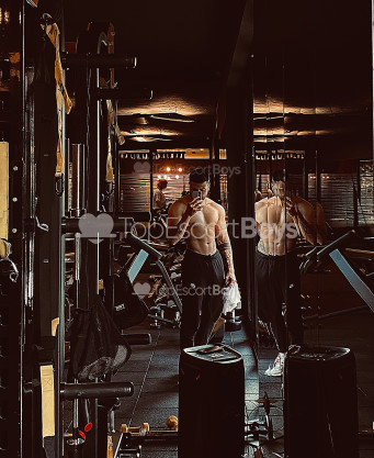 Photo escort girl Artun: the best escort service