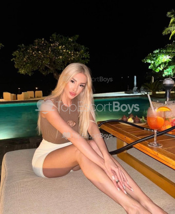 Photo escort girl Beste: the best escort service