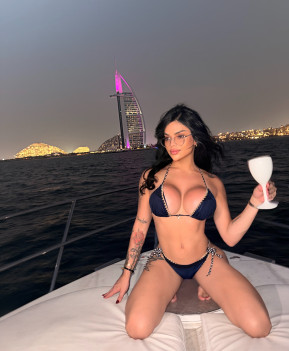 Mia
