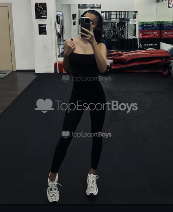 Photo escort girl Alara: the best escort service