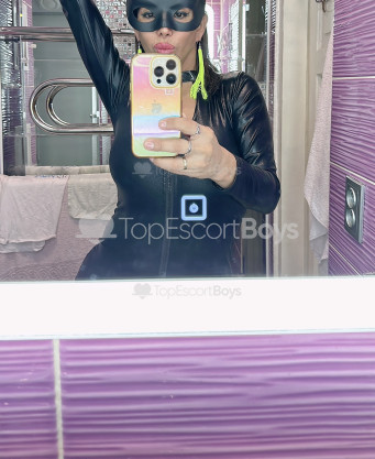 Photo escort girl Milagros Titova : the best escort service