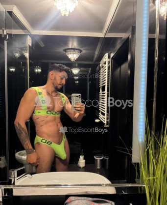 Photo escort girl THONY: the best escort service