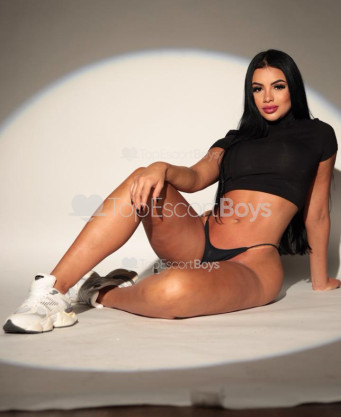 Photo escort girl Luiza: the best escort service