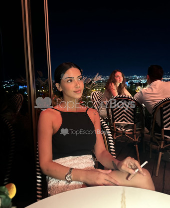 Photo escort girl Dolunay: the best escort service