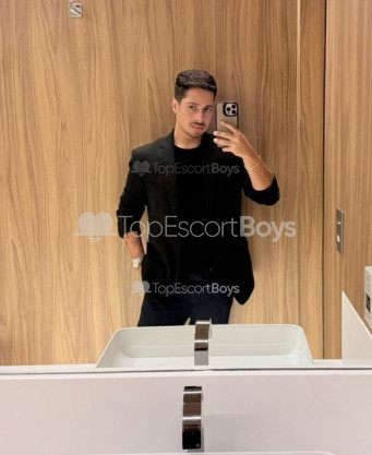 Photo escort girl THEO: the best escort service