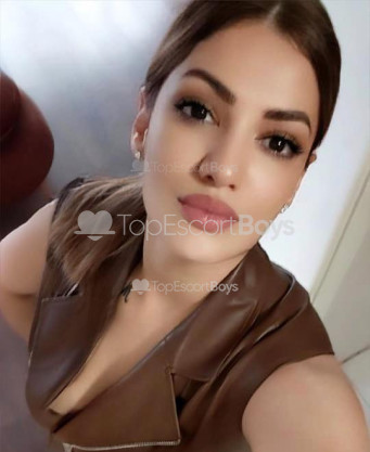 Photo escort girl Arina: the best escort service