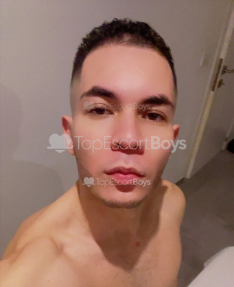 Photo escort girl Kevin Nass: the best escort service