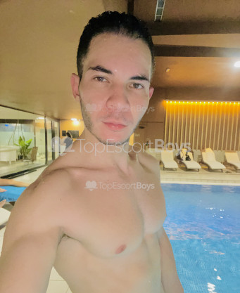 Photo escort girl Kevin Nass: the best escort service