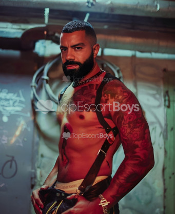 Photo escort girl MR.THICK: the best escort service