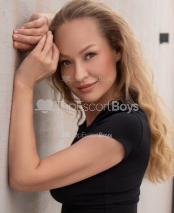 Photo escort girl Andrea: the best escort service