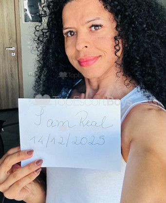 Photo escort girl Sasha Ferrari: the best escort service