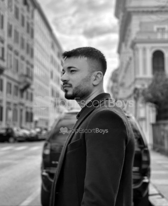 Photo escort girl Can: the best escort service