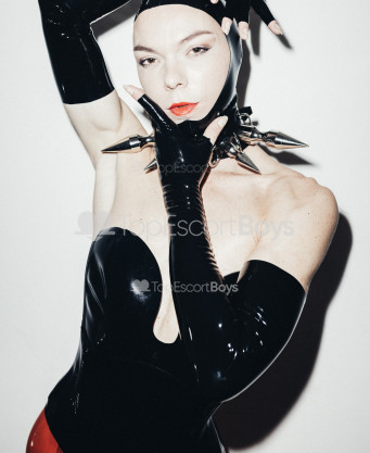 Photo escort girl AKASH: the best escort service