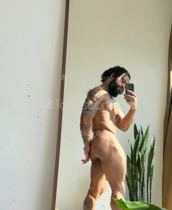 Photo escort girl Cyvi: the best escort service