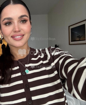 Photo escort girl VALERIA: the best escort service