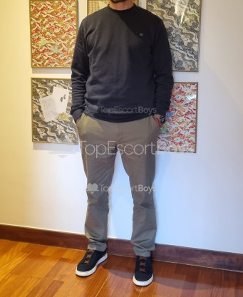 Photo escort girl Damian: the best escort service