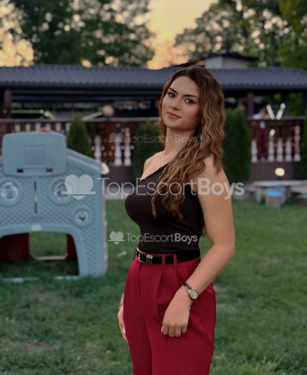 Photo escort girl Karina: the best escort service