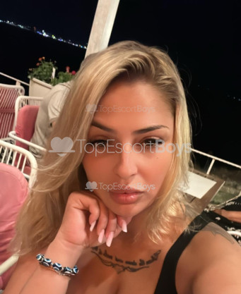 Photo escort girl Crystal: the best escort service