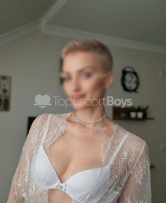 Photo escort girl Luna: the best escort service