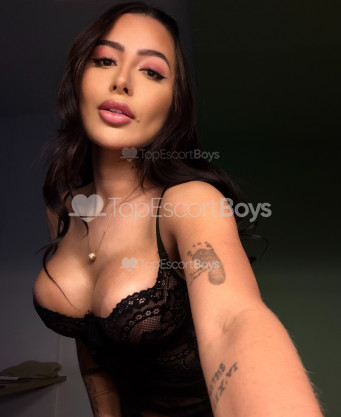 Photo escort girl izzie: the best escort service