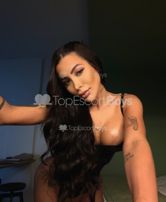 Photo escort girl izzie: the best escort service